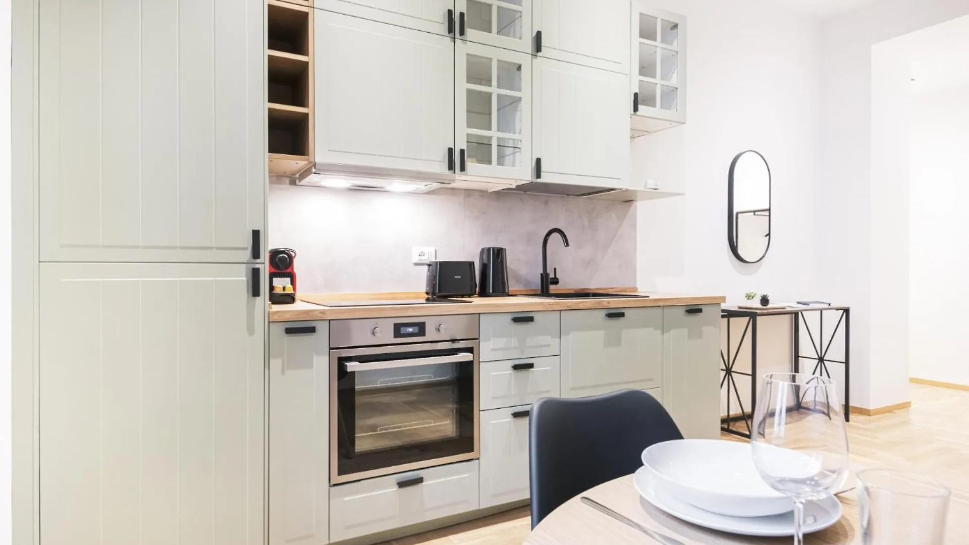 Easylife - Raffinato Nido Urbano In Porta Venezia Apartment Milan 0*,  Italy